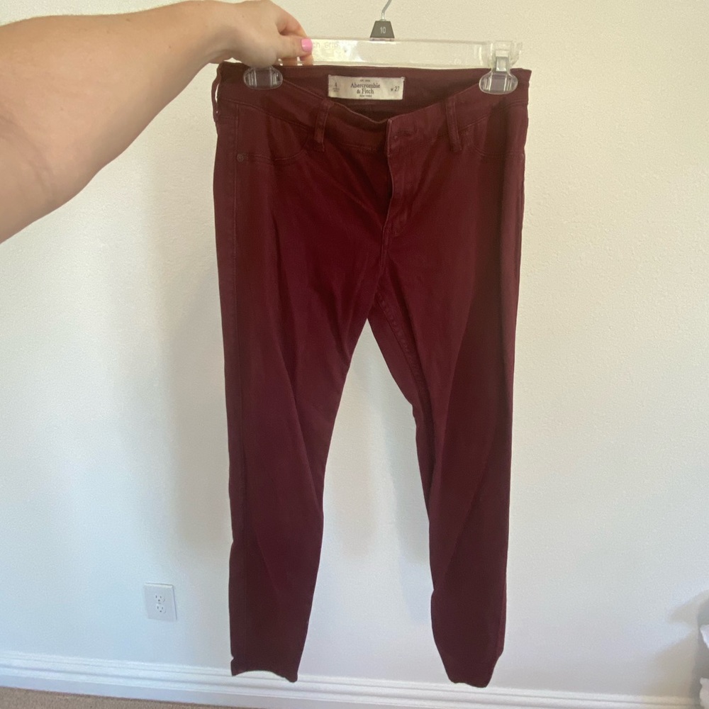 Abercrombie & Fitch pants burgundy